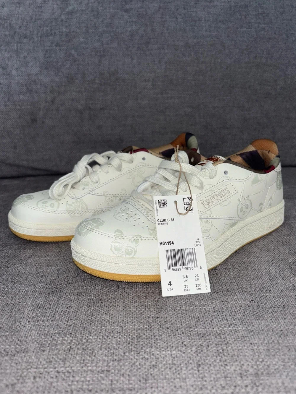 🐼NWT Reebok Club C 85 Sneakers in Cream~ Kung Fu Panda collaboration